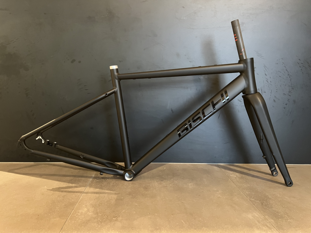 bischibikes Gravel Alu schwarz Matt Logos in Glanz, 58cm