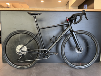bischibikes Gravel Alu schwarz Matt Logos in Glanz, 56cm