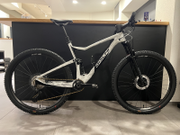 bischibikes Fullsuspension Team Rock, Grösse L=19"