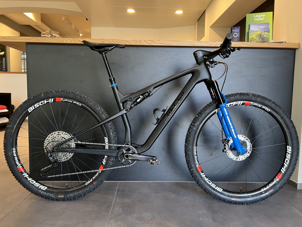 bischibikes Fully Carbon 29", schwarz Matt Logos in Glanz, L=19"